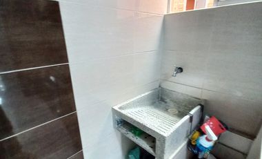 apartamento en venta en c.r caminos del bosque piso 4 sin ascensor. Cod V14103