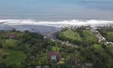 Tanah Pantai Soka Pemandangan Laut dan Sawah
