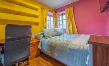Venta de casa familiar 5 Dorm. en María Lucía