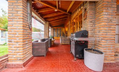 Venta de casa familiar 5 Dorm. en María Lucía