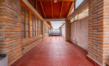 Venta de casa familiar 5 Dorm. en María Lucía