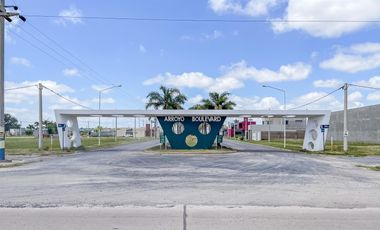 VENTA  - Casa - 3 dormitorios - Arroto Boulevard , Arroyo Seco