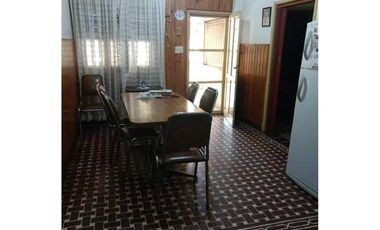 CASA 3 AMB. AMPLIO FONDO LIBRE OPORTUNIDAD!!!