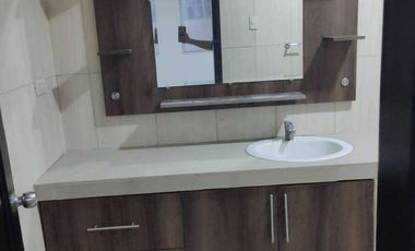 Alquiler de departamento Planta Baja con permiso comercial- Sector Mall del Sol