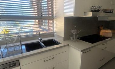 Departamento en arriendo de 5 dorm. en San Damián Las Condes