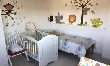 CASA EN LOMAS DEL REY - BARRIO MAYU SUMAJ - 3 DORMITORIOS - PARQUE