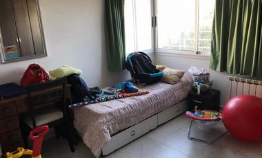 CASA EN LOMAS DEL REY - BARRIO MAYU SUMAJ - 3 DORMITORIOS - PARQUE