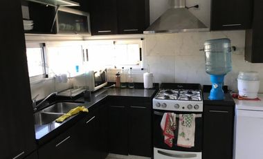 CASA EN LOMAS DEL REY - BARRIO MAYU SUMAJ - 3 DORMITORIOS - PARQUE