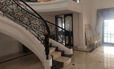 DIJUAL RUMAH (Ada Kolam Renan)DI JL. HJ NAMIN CIPETE KEBAYORAN BARU JAKARTA SELATAN