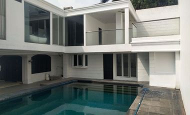 DIJUAL RUMAH (Ada Kolam Renan)DI JL. HJ NAMIN CIPETE KEBAYORAN BARU JAKARTA SELATAN