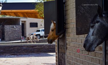 RANCHO DE LUJO CON PICADERO Y SALON DE EVENTOS EN EL SUR DE ZM GUADALAJARA