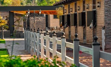 RANCHO DE LUJO CON PICADERO Y SALON DE EVENTOS EN EL SUR DE ZM GUADALAJARA