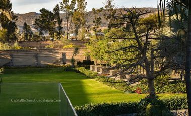 RANCHO DE LUJO CON PICADERO Y SALON DE EVENTOS EN EL SUR DE ZM GUADALAJARA