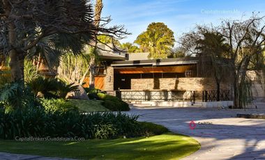 RANCHO DE LUJO CON PICADERO Y SALON DE EVENTOS EN EL SUR DE ZM GUADALAJARA