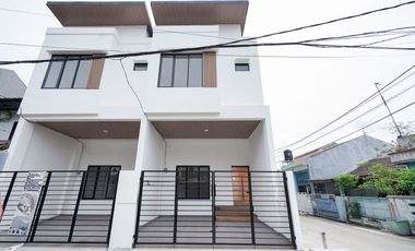 Rumah Hook SHM 15 Menit ke Mall Summarecon Bekasi Bebas Banjir J-38768