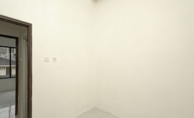 Rumah Hook SHM 15 Menit ke Mall Summarecon Bekasi Bebas Banjir J-38768