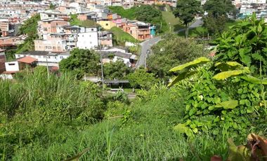 LOTE EN VENTA EN AVENIDA KEVIN ANGEL