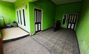Dijual rumah Mainroad dekat pasar parakan muncang