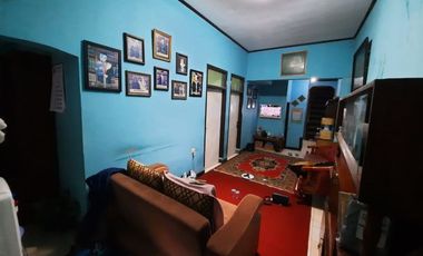 Dijual rumah Mainroad dekat pasar parakan muncang
