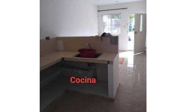 casa en venta en el barrio el Amparo a margen izquierda