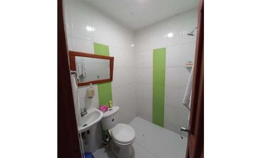casa en venta en el barrio el Amparo a margen izquierda