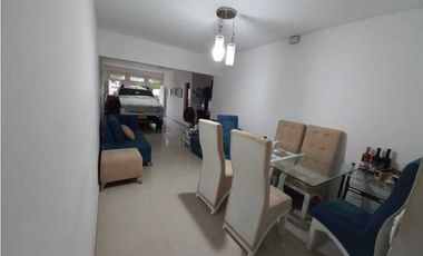 casa en venta en el barrio el Amparo a margen izquierda
