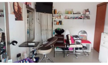 casa en venta en el barrio el Amparo a margen izquierda