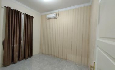 rumah siap huni kawasan ramai lingkungan tenang di jalan delima