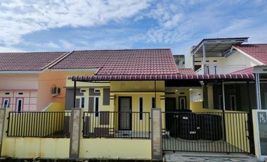 rumah siap huni kawasan ramai lingkungan tenang di jalan delima