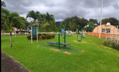 VENDO APARTAMENTO CON LINEA BLANCA EN ARRAIJAN PLAYA DORADA 2R