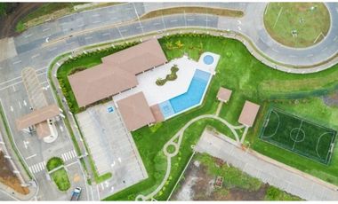 CASA DE 3REC 240MTS2 EN ALTOS DEL PARQUE