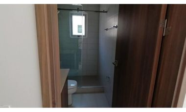 CASA DE 3REC 240MTS2 EN ALTOS DEL PARQUE
