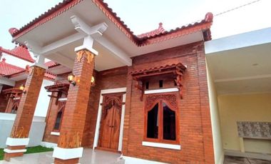 Jawa Limasan, Rumah Cluster Minimalis di One Gate System Prambanan Village
