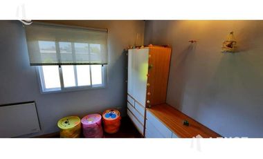 VENTA DUPLEX 4 AMB C/COCH Y PILETA (BARRIO AYRES DE QUILMES)- EXCELENTE ESTADO!!