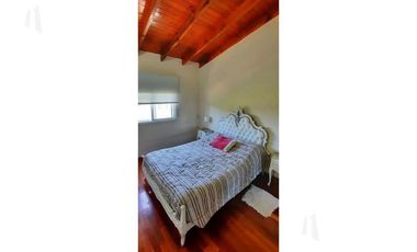 VENTA DUPLEX 4 AMB C/COCH Y PILETA (BARRIO AYRES DE QUILMES)- EXCELENTE ESTADO!!