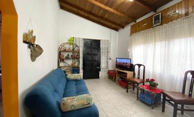 Casa en venta - 2 Dormitorios 1 Baño 4 Cochera - Mar del Tuyú