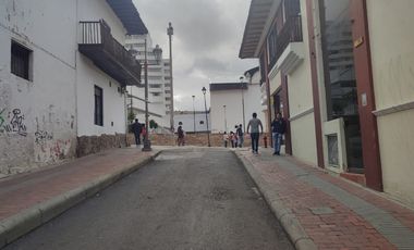 oficina en arriendo/venta en centro comercial paseo de la salamandra. Cod V1208