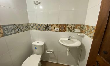 oficina en arriendo/venta en centro comercial paseo de la salamandra. Cod V1208