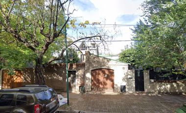 RETASADA - Casa en Alberdi al 700 en la mejor zona de Olivos