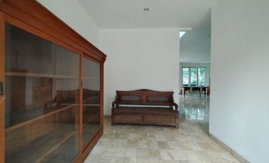 Town House di Jeruk Purut dg Kolam Renang dan Taman & Semi Furnished HSE-A0480