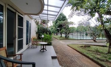 Town House di Jeruk Purut dg Kolam Renang dan Taman & Semi Furnished HSE-A0480