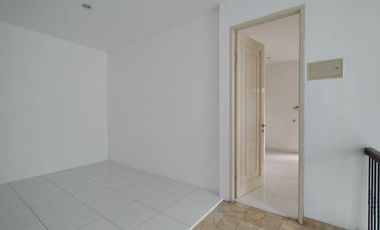 Town House di Jeruk Purut dg Kolam Renang dan Taman & Semi Furnished HSE-A0480