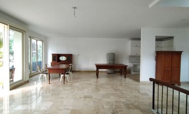 Town House di Jeruk Purut dg Kolam Renang dan Taman & Semi Furnished HSE-A0480