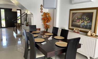 Vendo hermosa casa en Samborondon (J Luna)