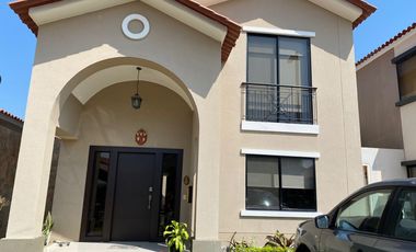 Vendo hermosa casa en Samborondon (J Luna)