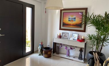 Vendo hermosa casa en Samborondon (J Luna)