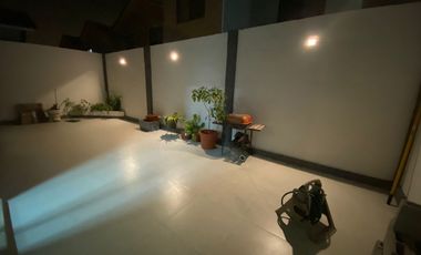 Vendo hermosa casa en Samborondon (J Luna)