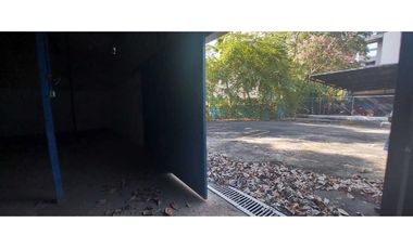 ALQUILER O VENTA DE LOTE COMERCIAL CON BODEGA EN VIA ESPAÑA
