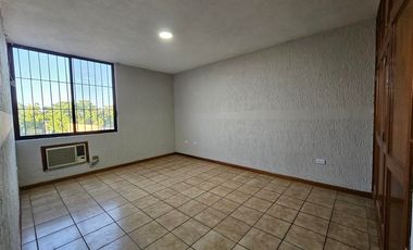 Casa en sector Las Quintas
