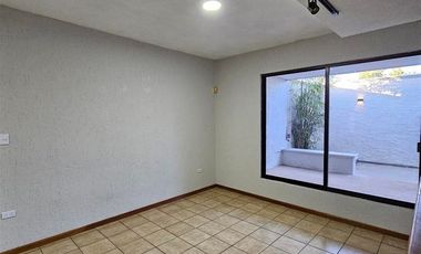 Casa en sector Las Quintas